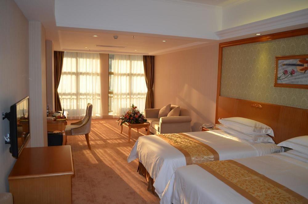 Vienna Hotel Shiyan Guangming Road Shenzhen Exterior photo